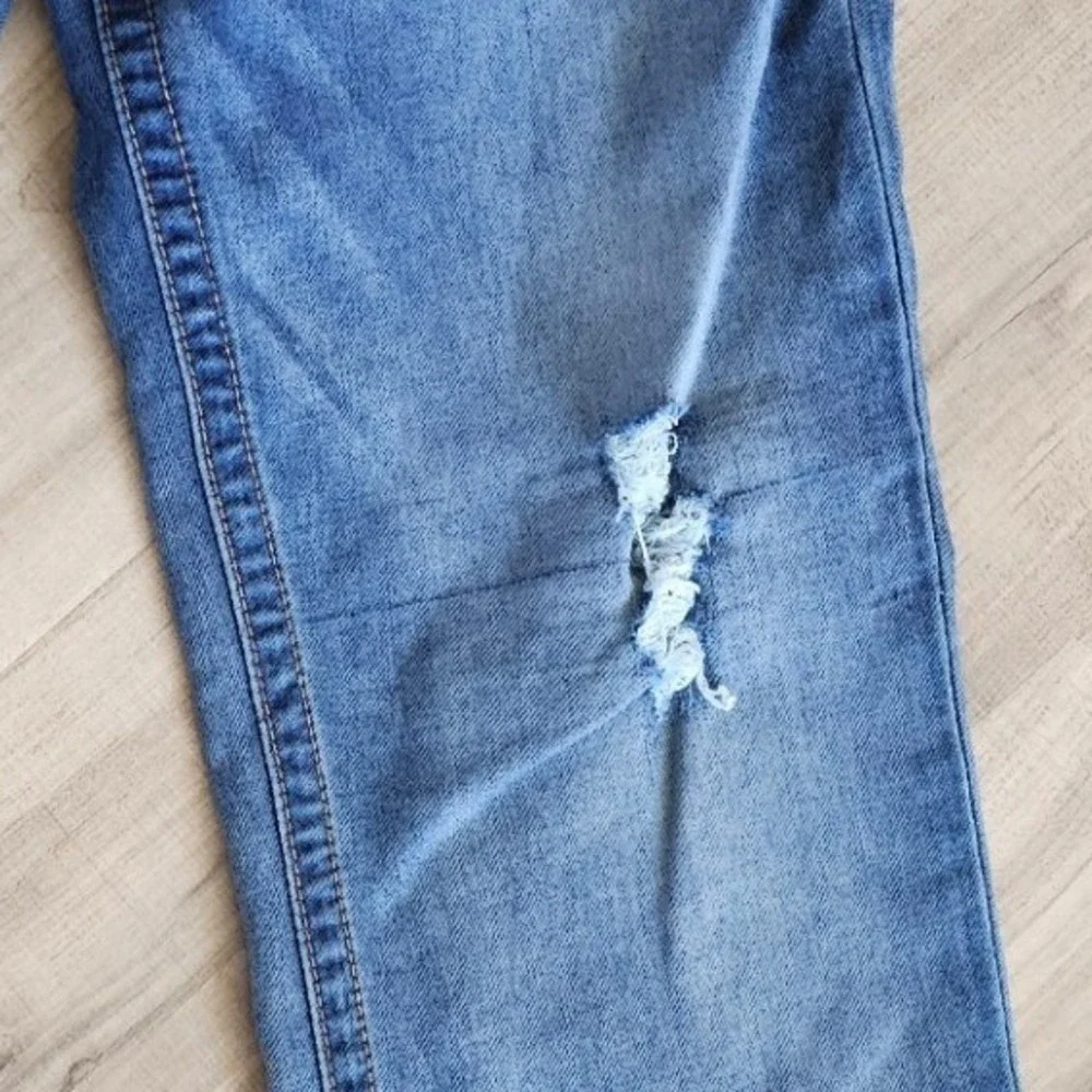 True Religion Mens Slim Straight Distressed Blue Jeans Size 33 Medium Wash